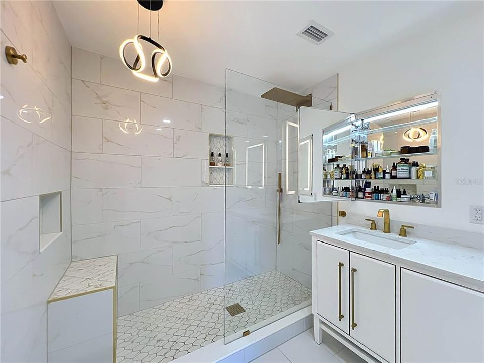 For Sale: $899,000 (4 beds, 3 baths, 2886 Square Feet)