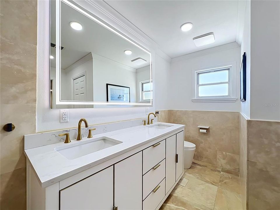 For Sale: $899,000 (4 beds, 3 baths, 2886 Square Feet)