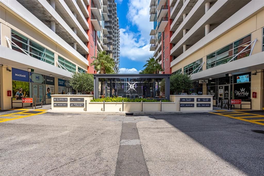 For Sale: $369,990 (2 beds, 1 baths, 1050 Square Feet)