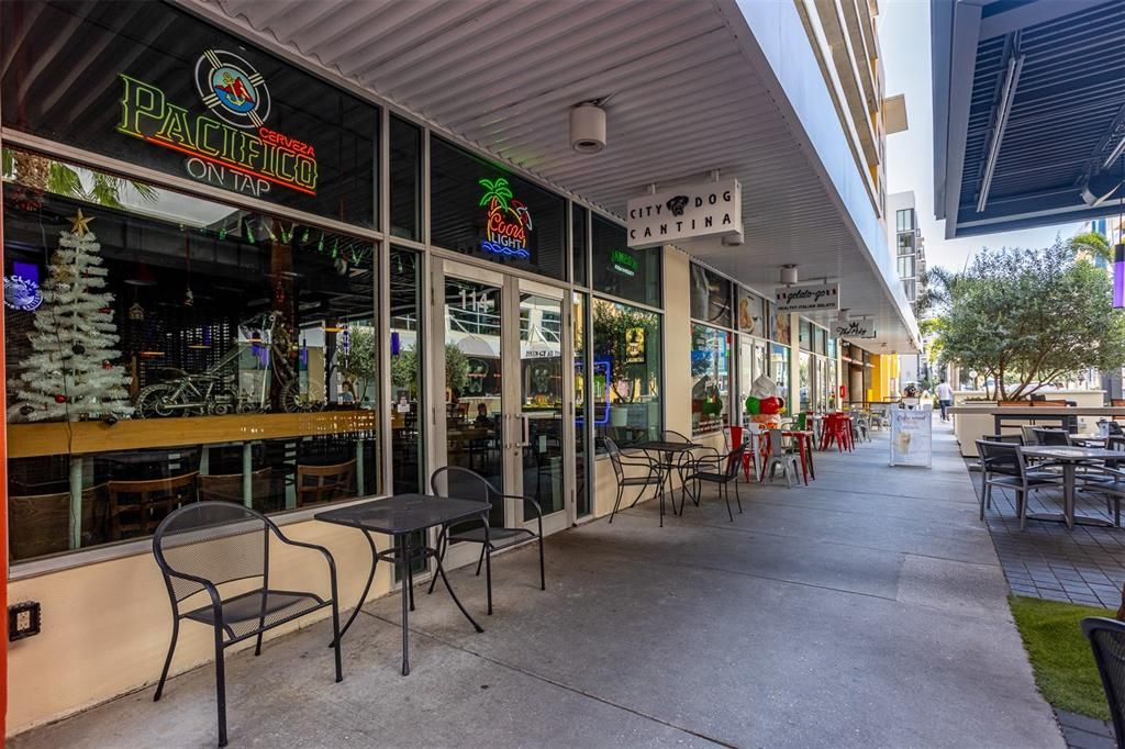 For Sale: $369,990 (2 beds, 1 baths, 1050 Square Feet)