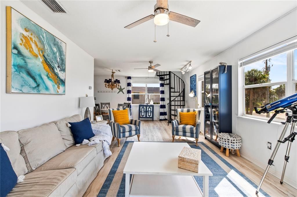 For Sale: $549,000 (3 beds, 1 baths, 1224 Square Feet)