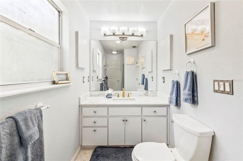 For Sale: $549,000 (3 beds, 1 baths, 1224 Square Feet)