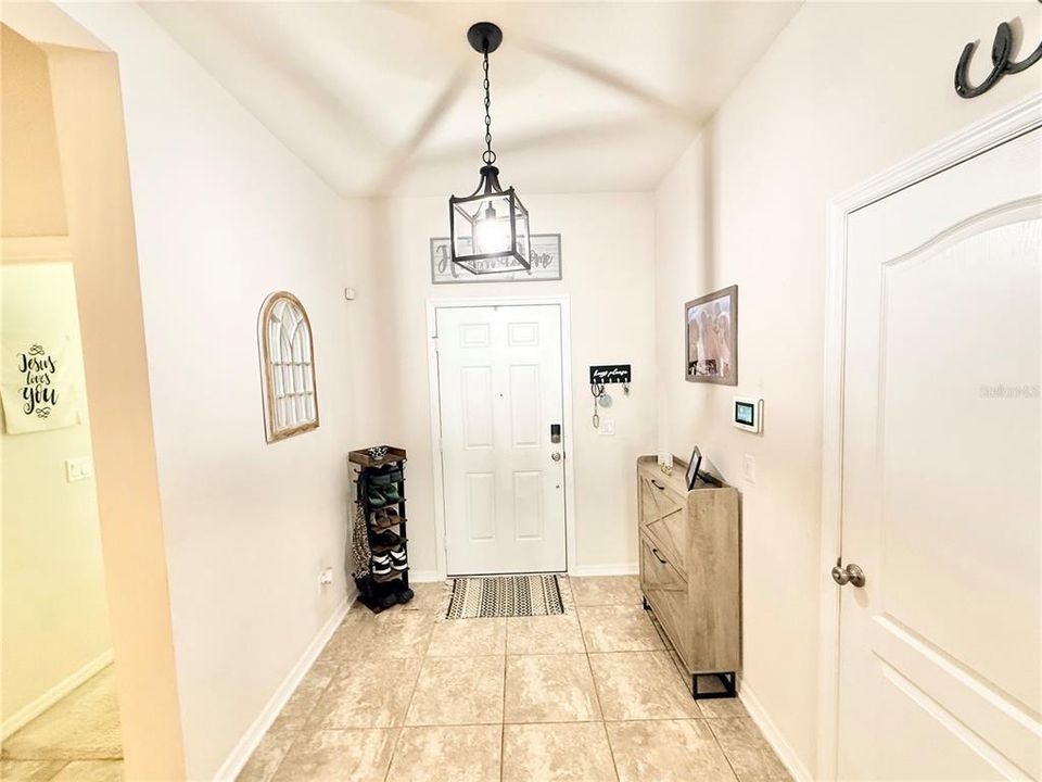 En Venta: $349,900 (4 camas, 2 baños, 1883 Pies cuadrados)