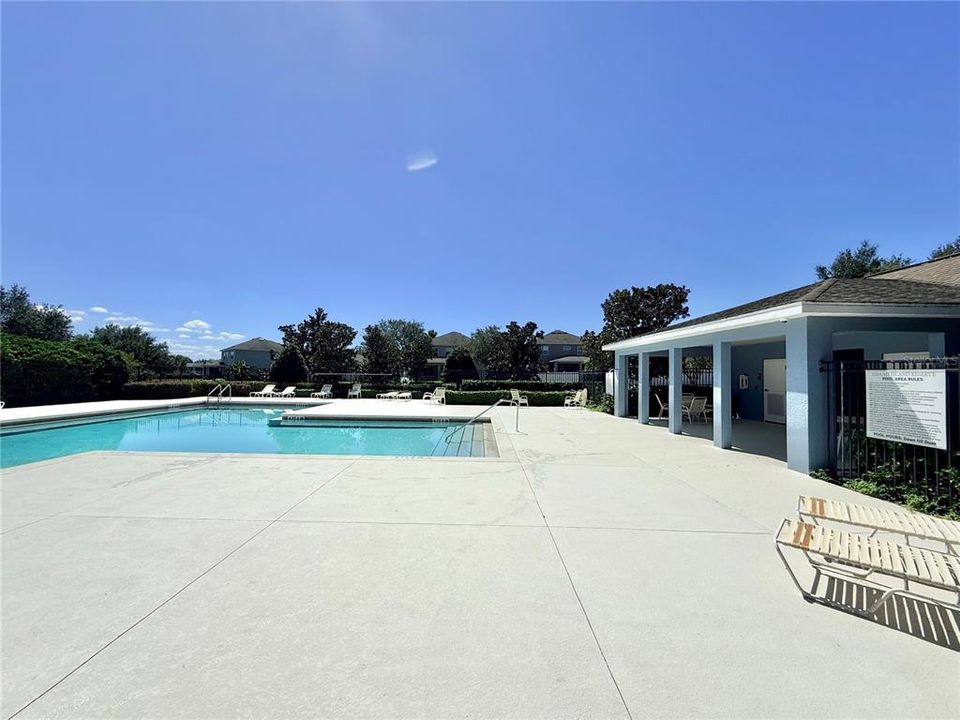 En Venta: $349,900 (4 camas, 2 baños, 1883 Pies cuadrados)