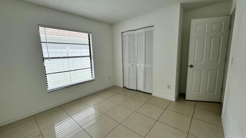 В аренду: $2,400 (3 спален, 2 ванн, 1377 Квадратных фут)