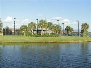 For Rent: $2,400 (2 beds, 2 baths, 1121 Square Feet)