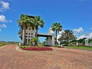 For Rent: $2,400 (2 beds, 2 baths, 1121 Square Feet)