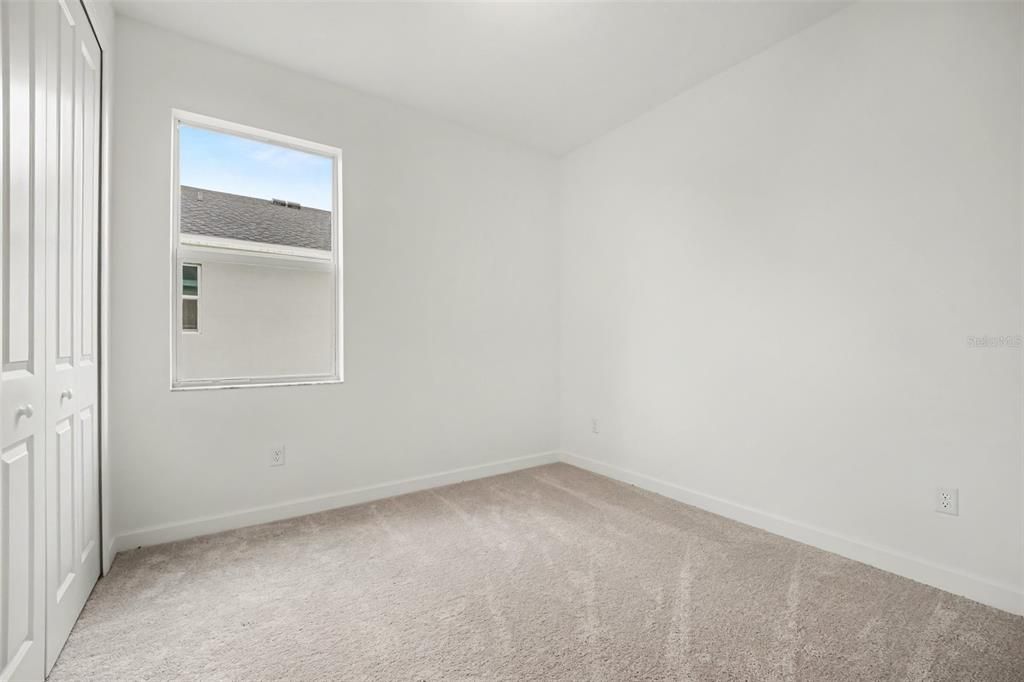 For Rent: $2,600 (4 beds, 2 baths, 1937 Square Feet)