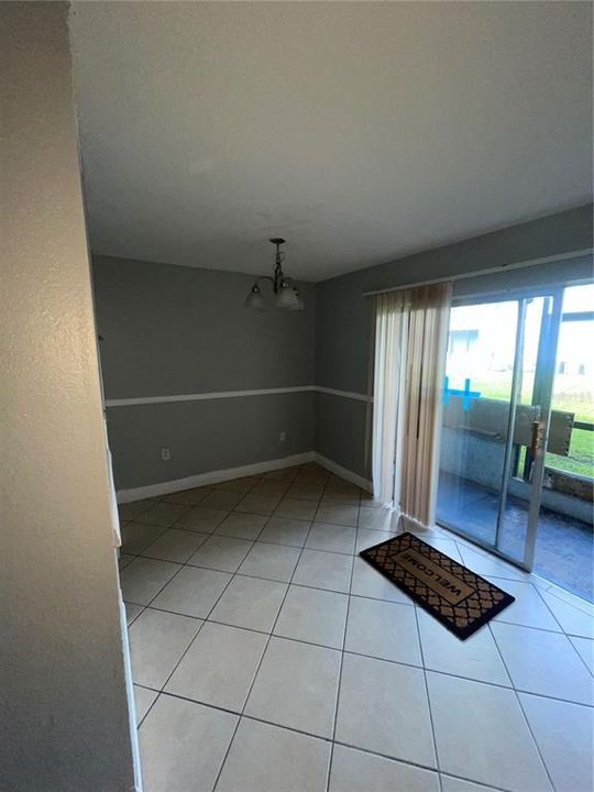 For Rent: $1,400 (2 beds, 2 baths, 976 Square Feet)