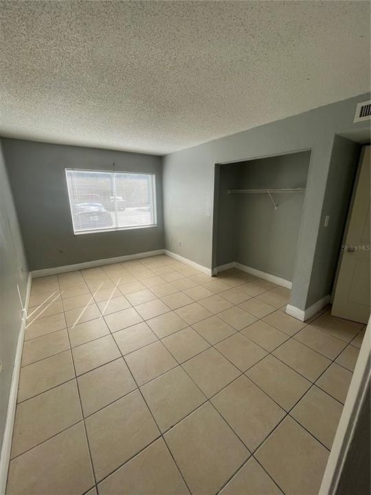 For Rent: $1,400 (2 beds, 2 baths, 976 Square Feet)