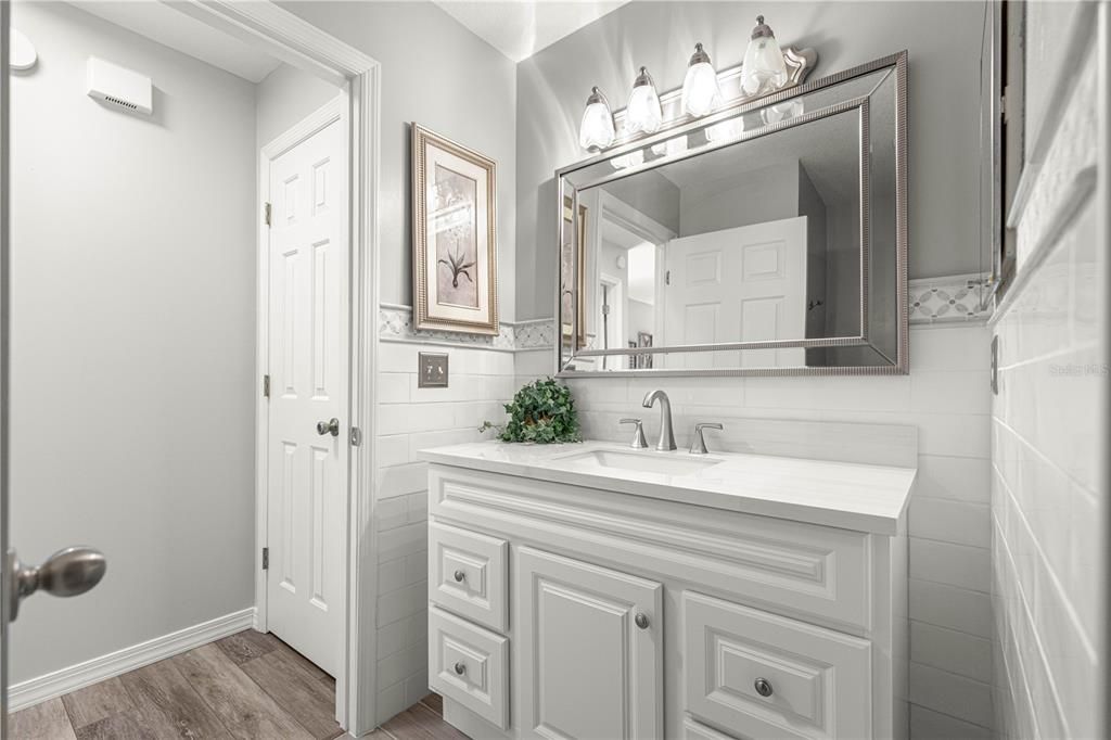 For Sale: $259,900 (2 beds, 2 baths, 1390 Square Feet)
