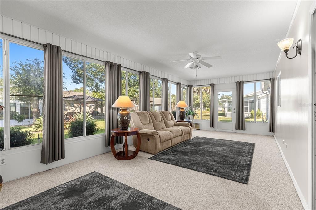 For Sale: $259,900 (2 beds, 2 baths, 1390 Square Feet)