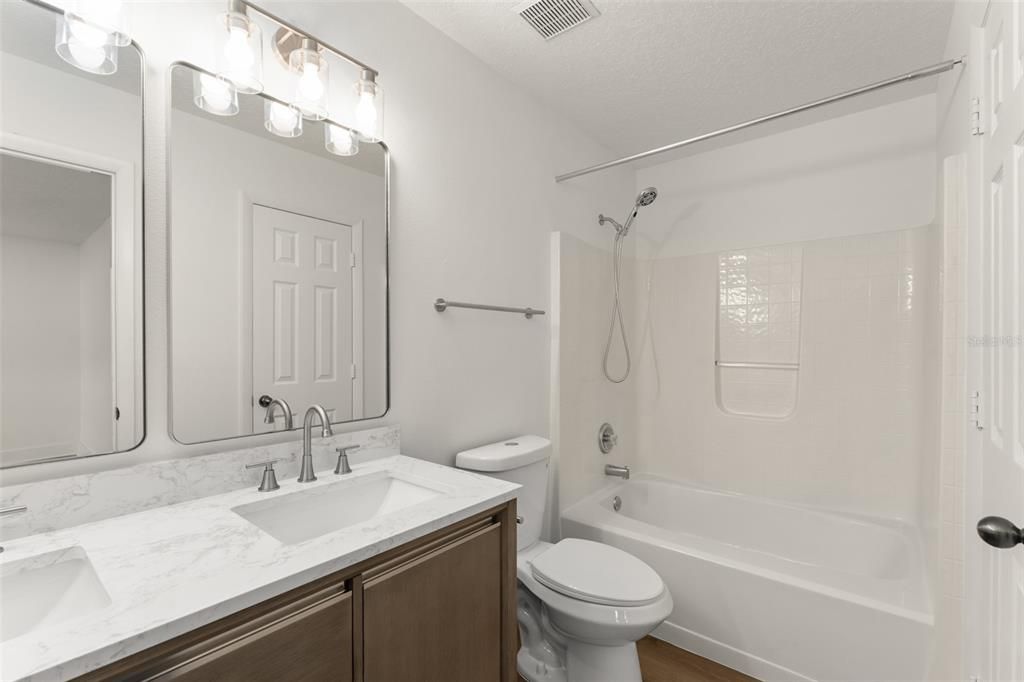 For Rent: $2,800 (4 beds, 2 baths, 1913 Square Feet)