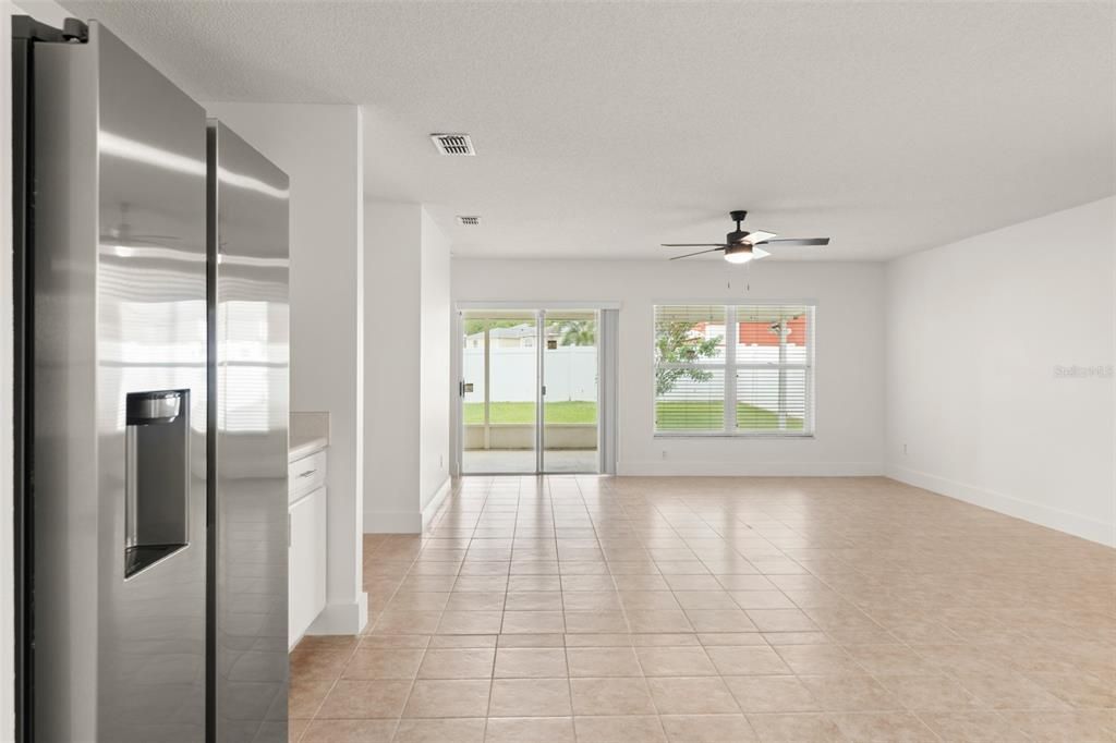 For Rent: $2,800 (4 beds, 2 baths, 1913 Square Feet)