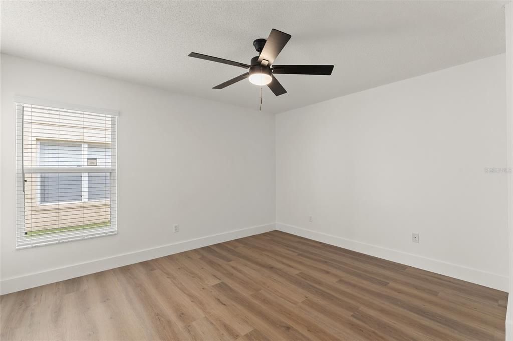 For Rent: $2,800 (4 beds, 2 baths, 1913 Square Feet)