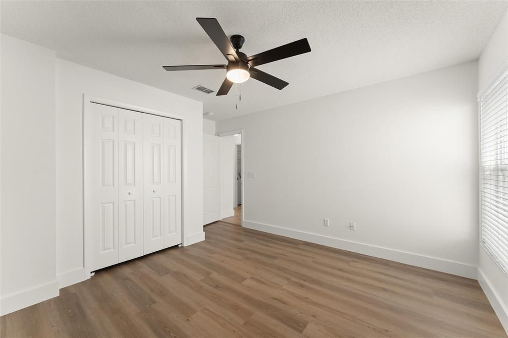 For Rent: $2,800 (4 beds, 2 baths, 1913 Square Feet)