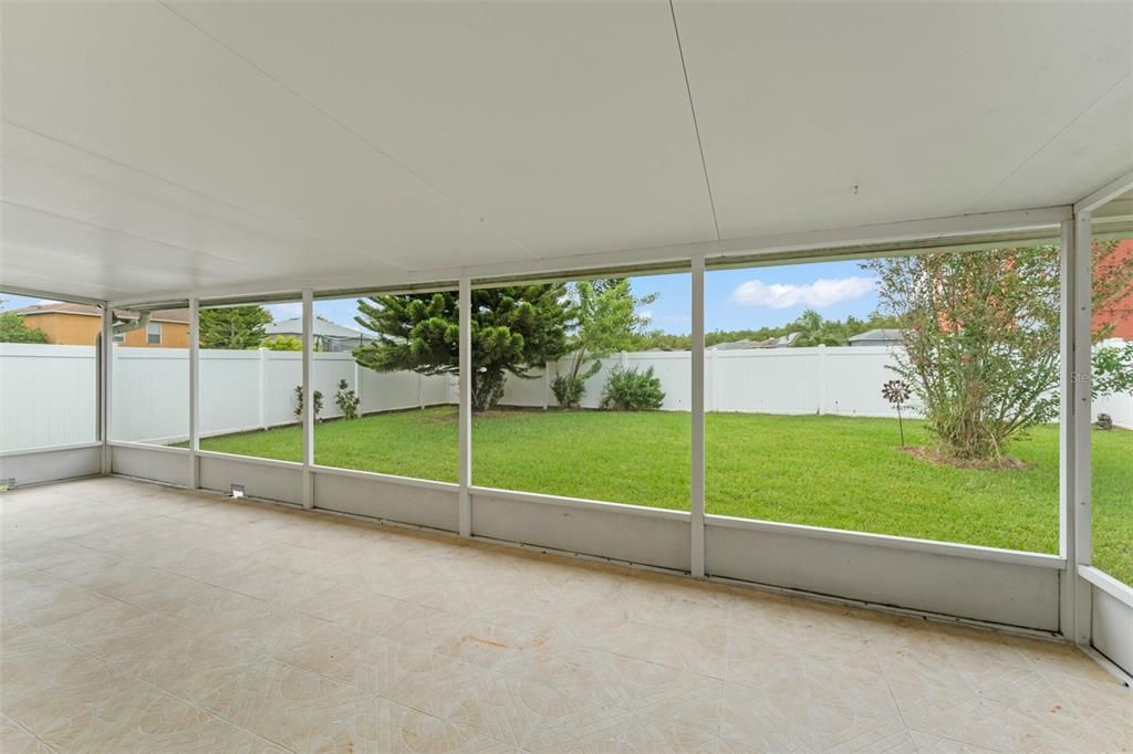 For Rent: $2,800 (4 beds, 2 baths, 1913 Square Feet)