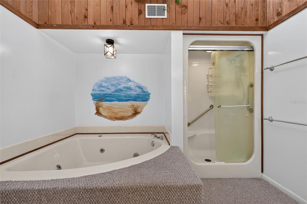 For Sale: $359,000 (2 beds, 2 baths, 1750 Square Feet)