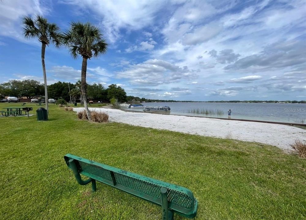 For Rent: $1,800 (2 beds, 2 baths, 994 Square Feet)