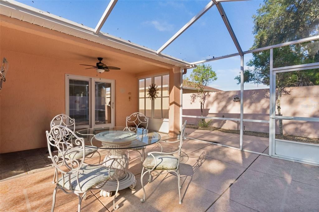 For Sale: $268,900 (2 beds, 2 baths, 1156 Square Feet)