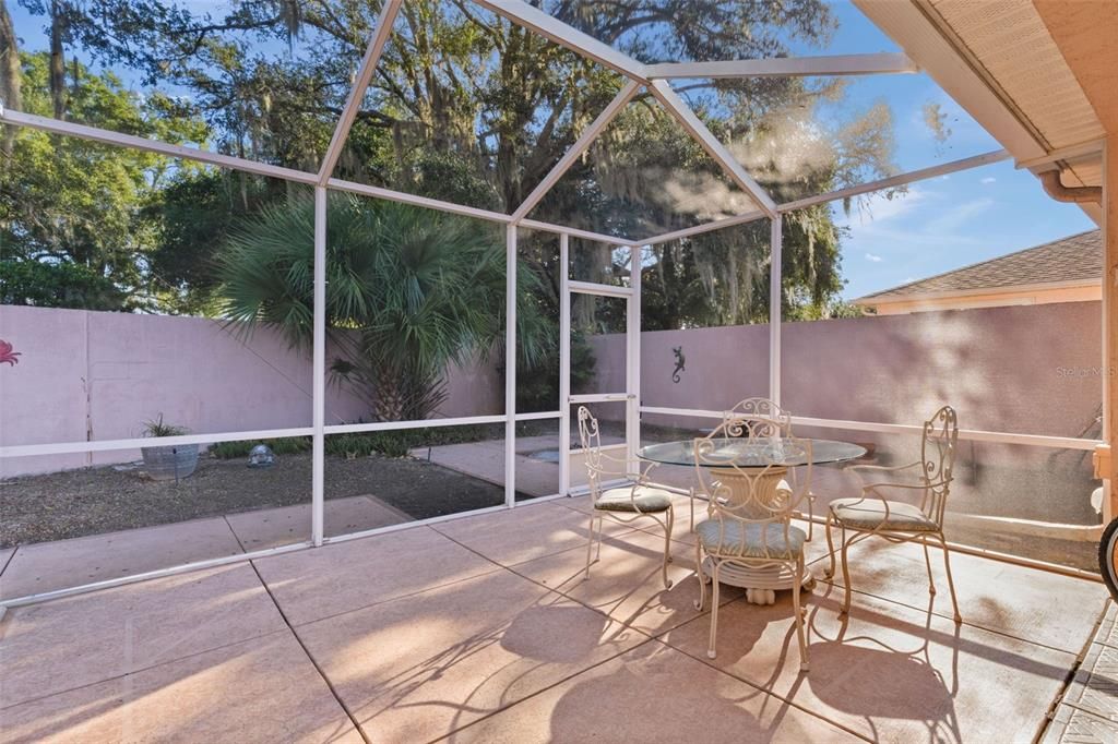 For Sale: $268,900 (2 beds, 2 baths, 1156 Square Feet)