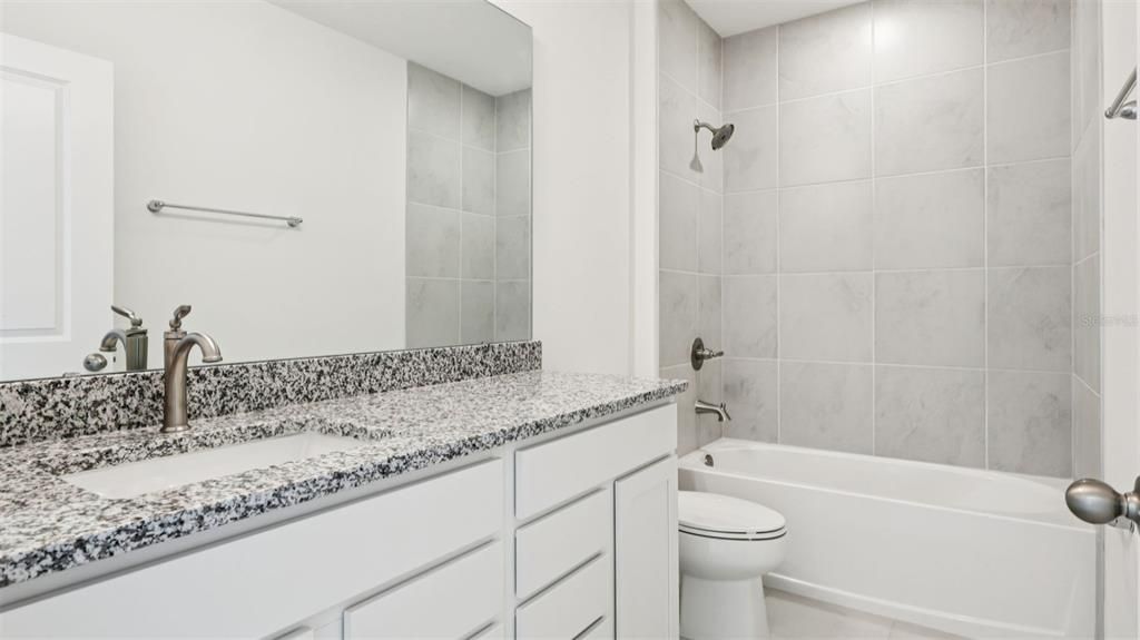 En Venta: $334,370 (4 camas, 2 baños, 1814 Pies cuadrados)