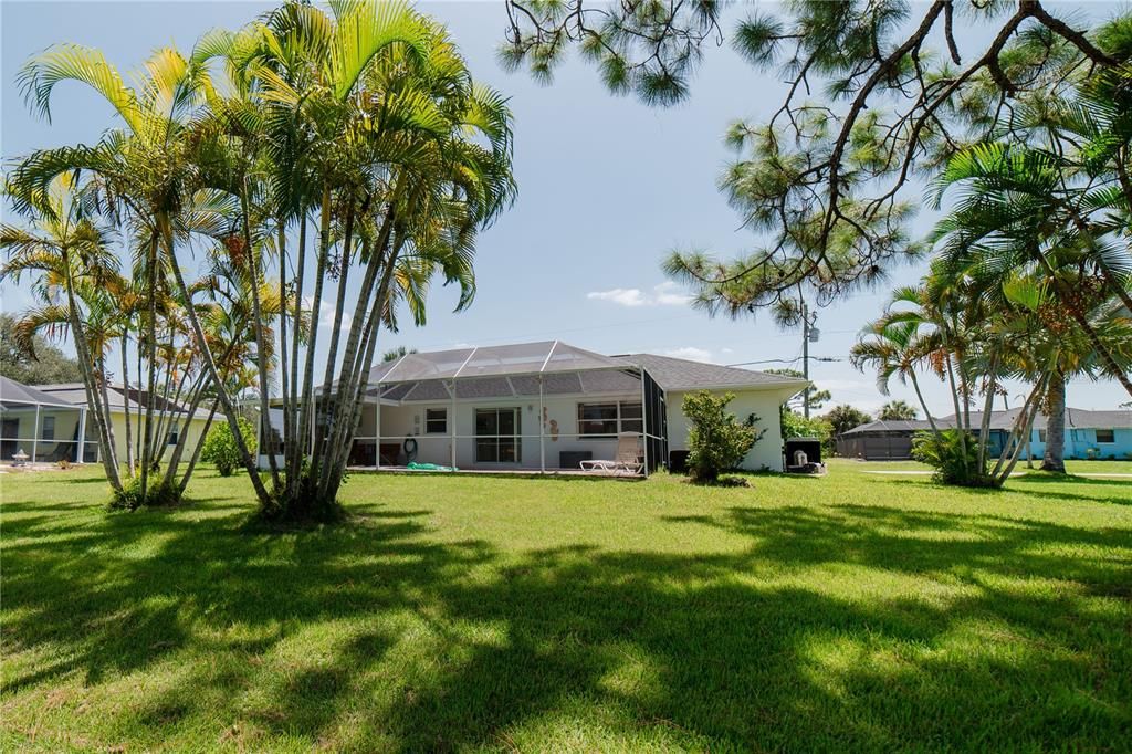 For Rent: $4,500 (2 beds, 2 baths, 1050 Square Feet)