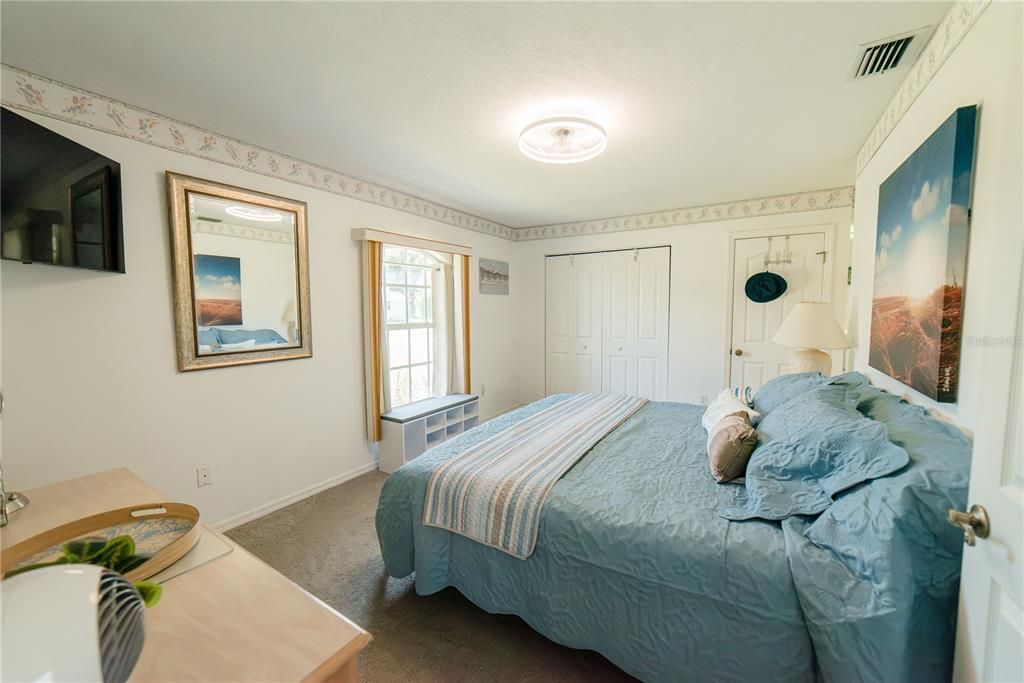 For Rent: $4,500 (2 beds, 2 baths, 1050 Square Feet)
