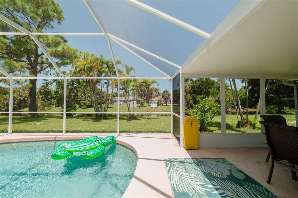 For Rent: $4,500 (2 beds, 2 baths, 1050 Square Feet)