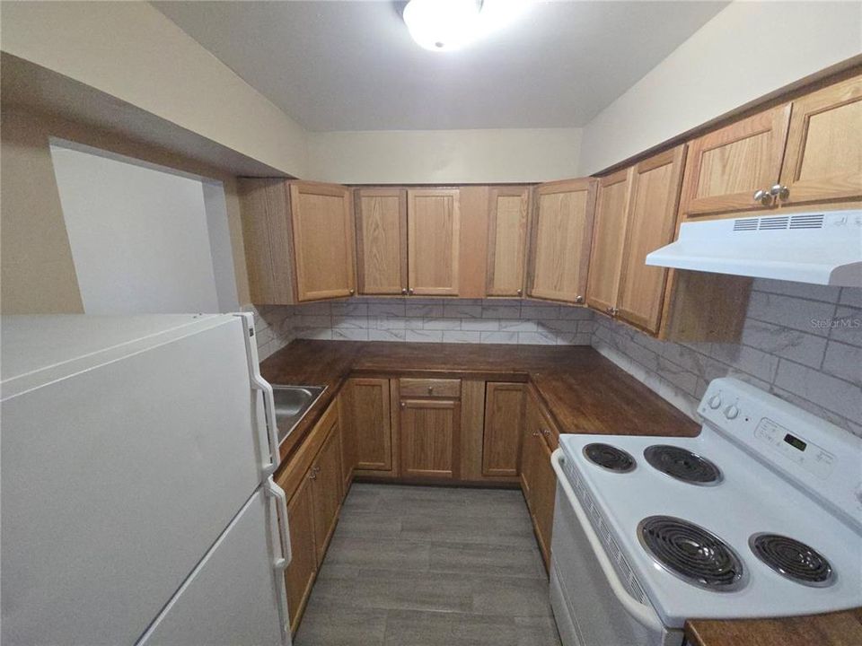 For Sale: $320,000 (4 beds, 0 baths, 1813 Square Feet)