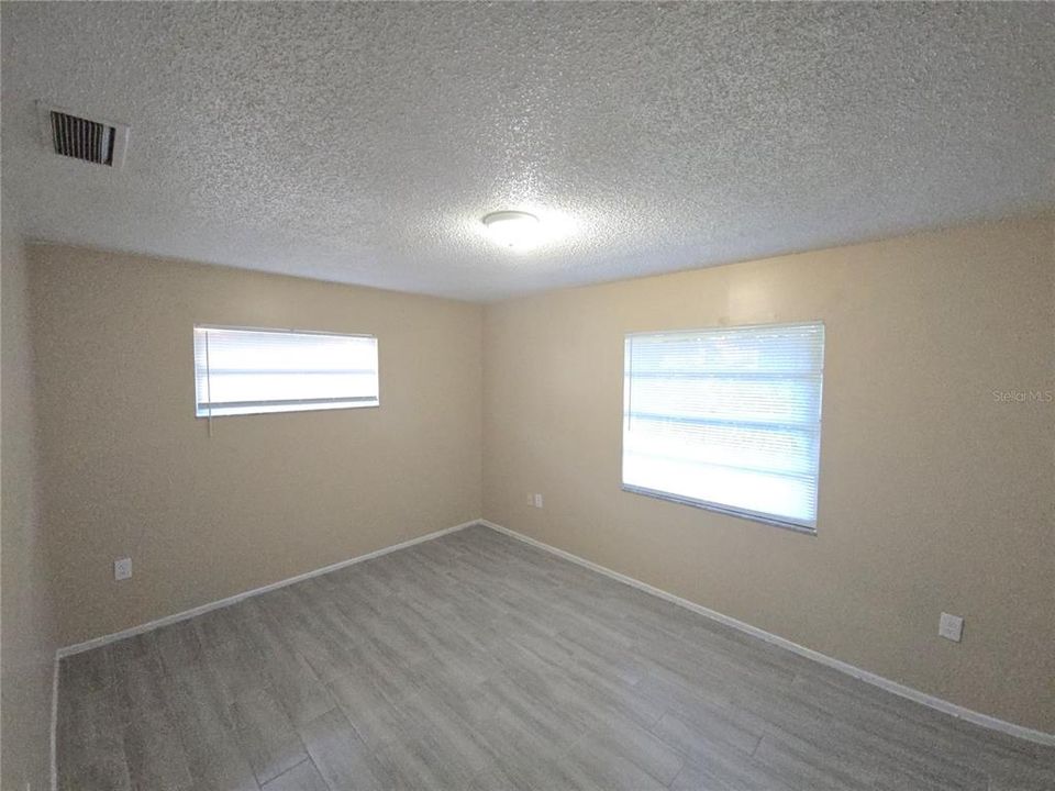 For Sale: $320,000 (4 beds, 0 baths, 1813 Square Feet)