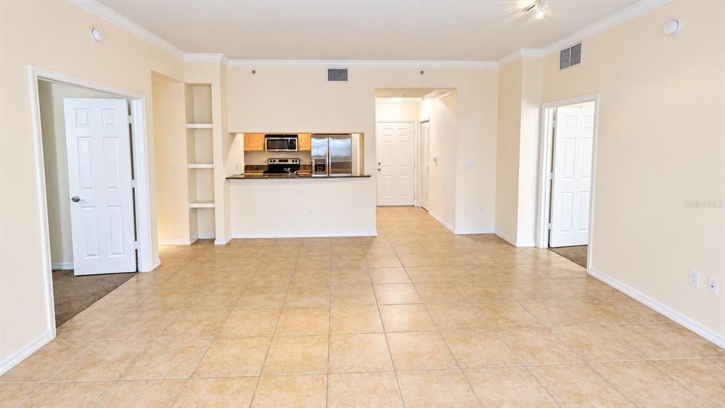 For Rent: $2,195 (2 beds, 2 baths, 1084 Square Feet)