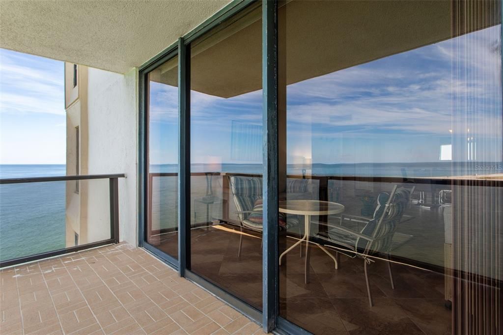For Sale: $599,000 (2 beds, 2 baths, 1264 Square Feet)