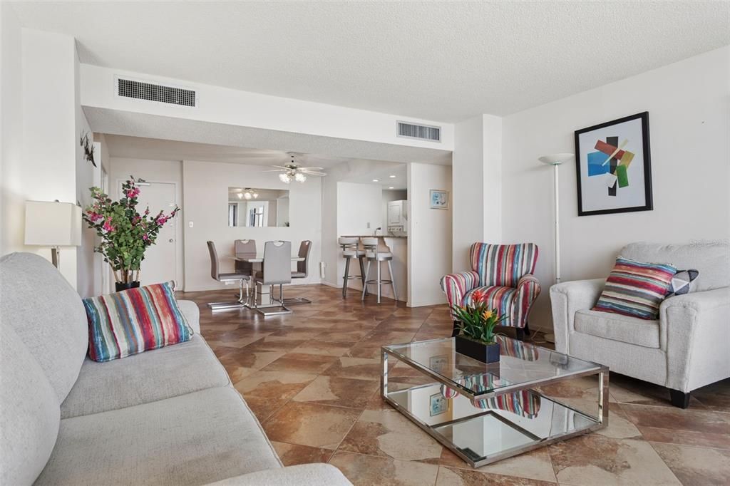 For Sale: $599,000 (2 beds, 2 baths, 1264 Square Feet)