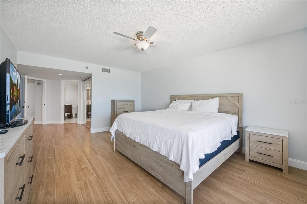 For Rent: $7,000 (3 beds, 2 baths, 1570 Square Feet)