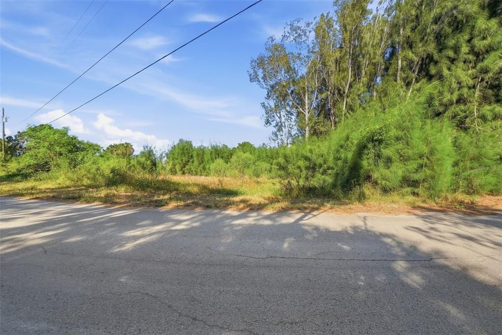 待售: $74,990 (0.13 acres)