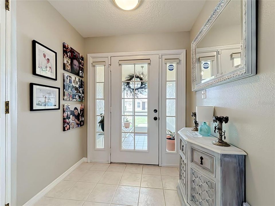 En Venta: $336,900 (2 camas, 2 baños, 1650 Pies cuadrados)