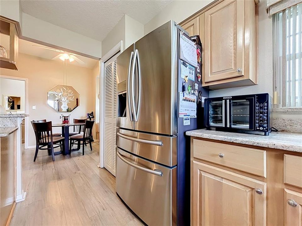 En Venta: $336,900 (2 camas, 2 baños, 1650 Pies cuadrados)