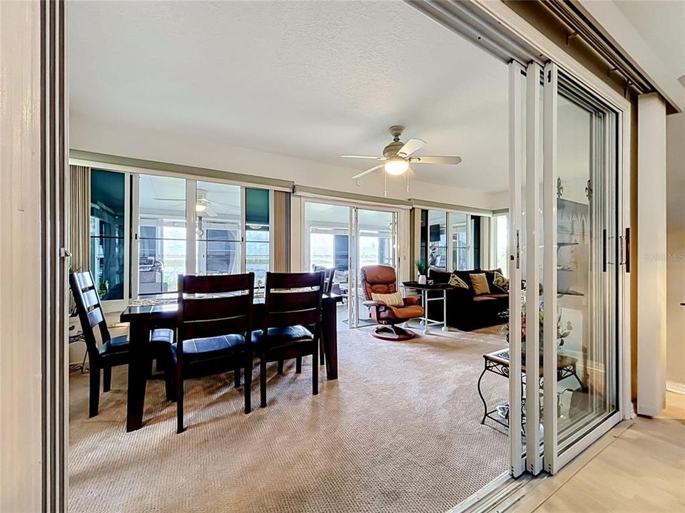 En Venta: $336,900 (2 camas, 2 baños, 1650 Pies cuadrados)