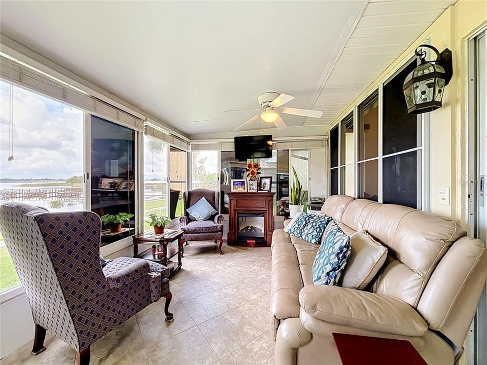 En Venta: $336,900 (2 camas, 2 baños, 1650 Pies cuadrados)