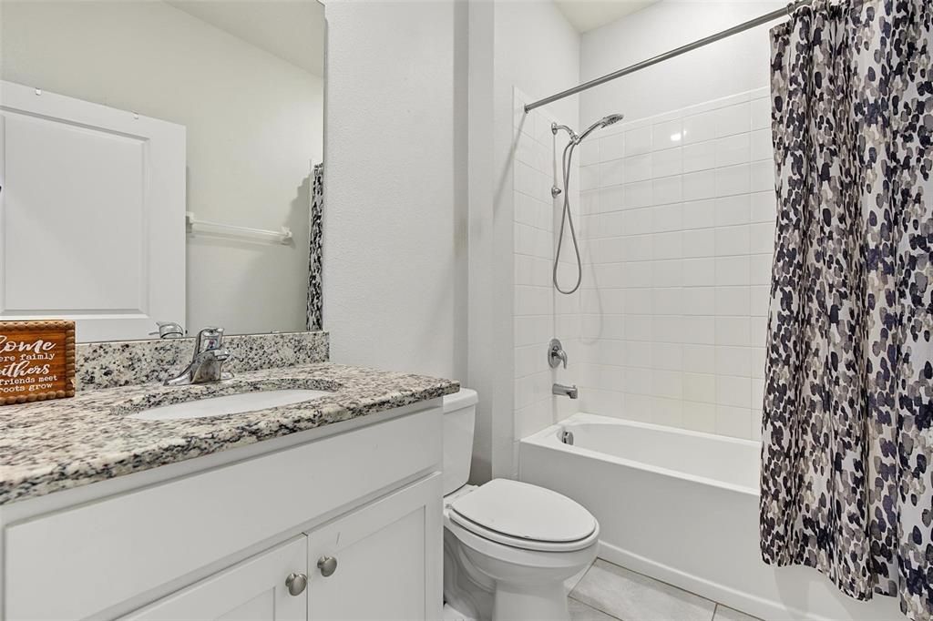 En Venta: $399,000 (4 camas, 2 baños, 2046 Pies cuadrados)