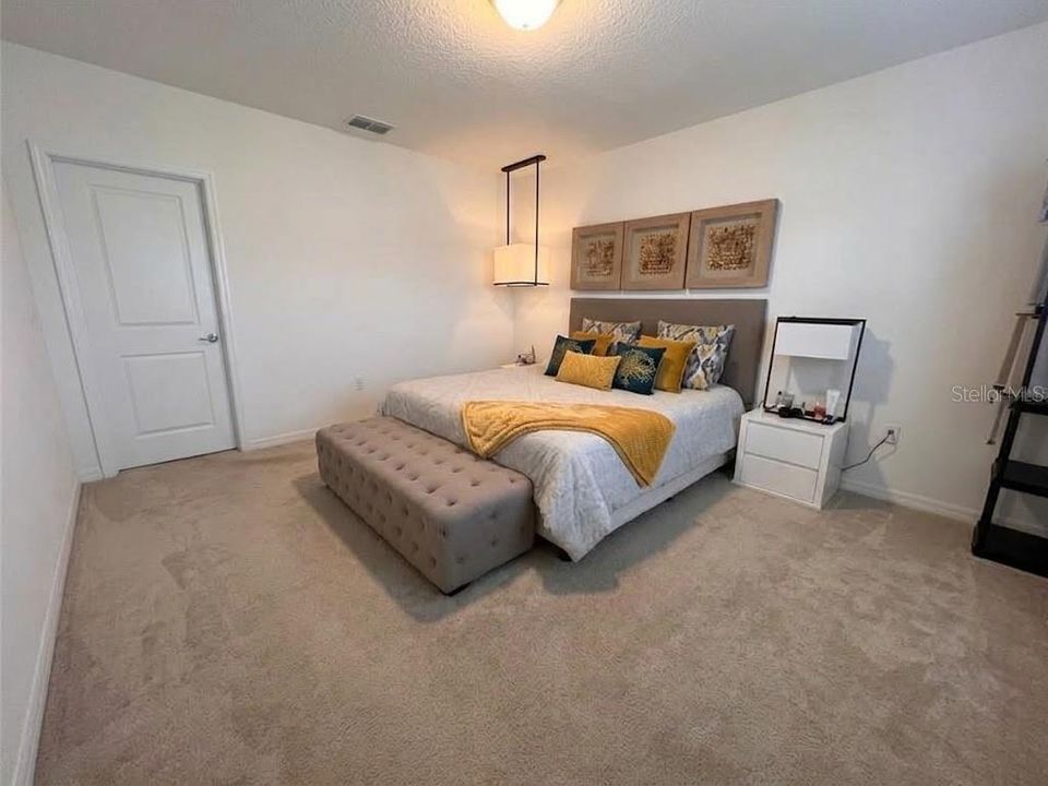 For Rent: $2,750 (4 beds, 2 baths, 1754 Square Feet)