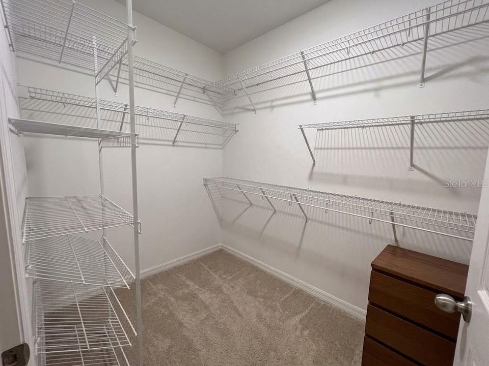 For Rent: $2,750 (4 beds, 2 baths, 1754 Square Feet)