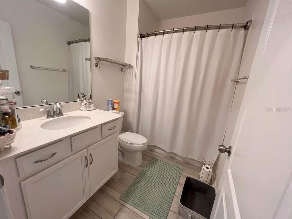 For Rent: $2,750 (4 beds, 2 baths, 1754 Square Feet)