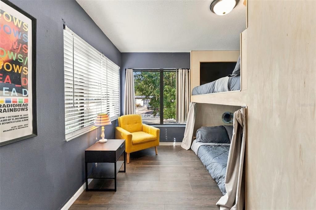 En Venta: $799,000 (4 camas, 3 baños, 3824 Pies cuadrados)