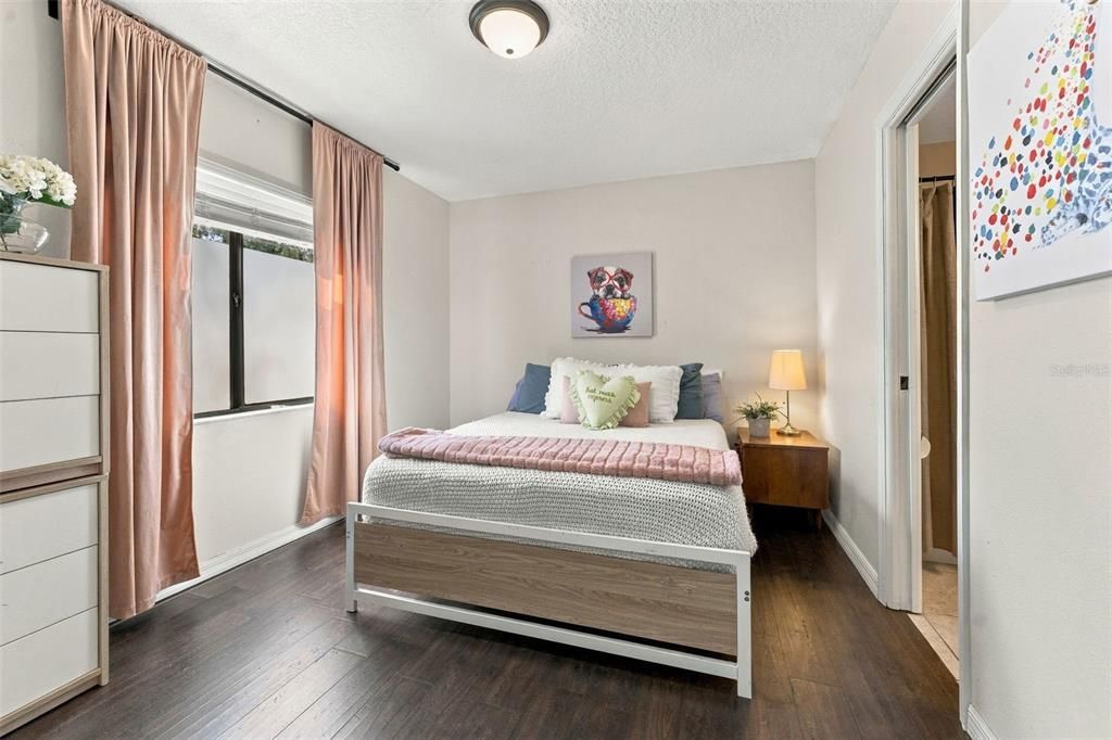 En Venta: $799,000 (4 camas, 3 baños, 3824 Pies cuadrados)