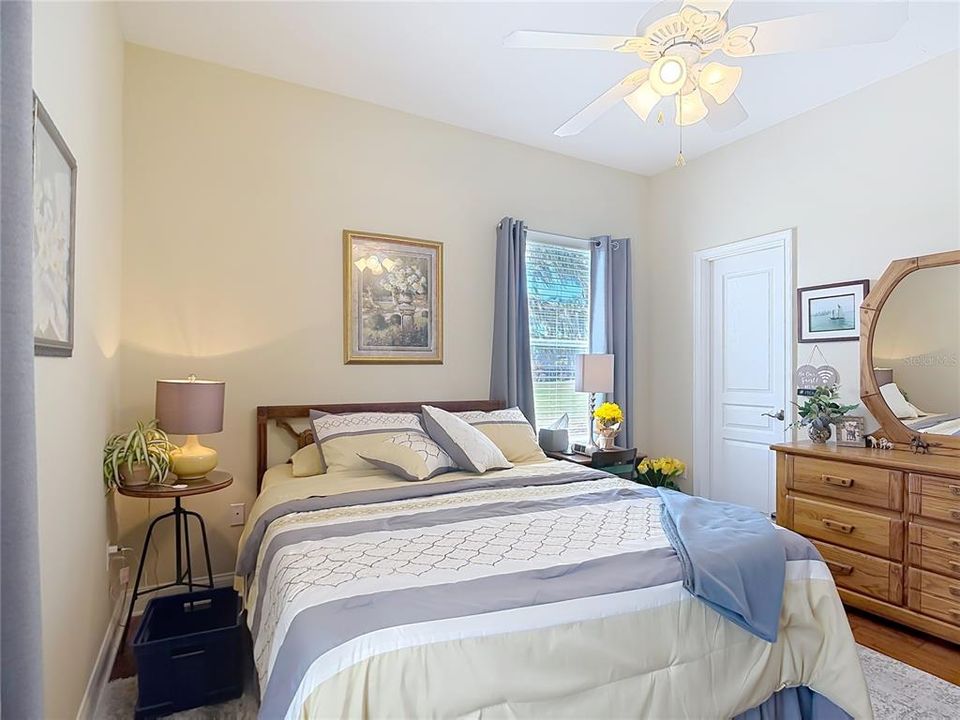 Activo con contrato: $606,900 (4 camas, 2 baños, 2495 Pies cuadrados)