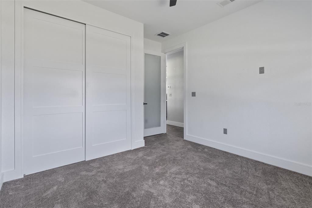 На продажу: $369,900 (3 спален, 2 ванн, 1558 Квадратных фут)