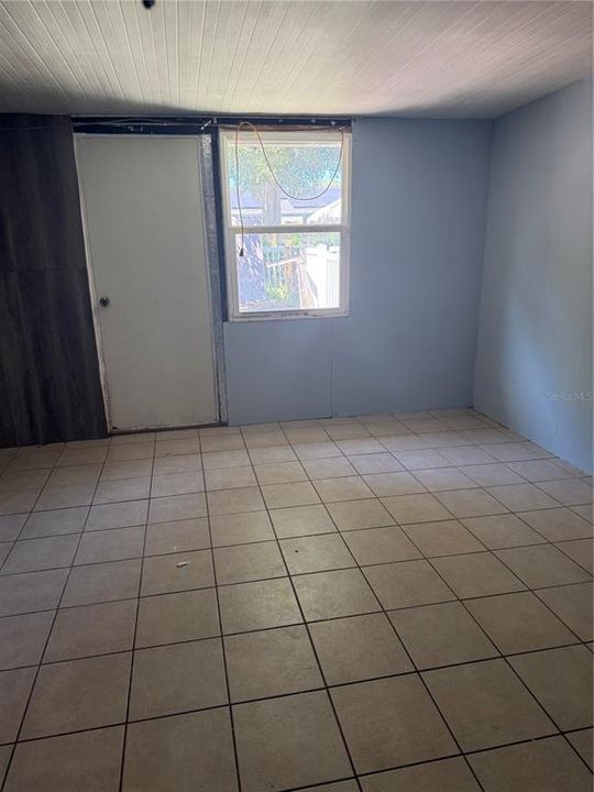 В аренду: $1,500 (3 спален, 2 ванн, 1077 Квадратных фут)