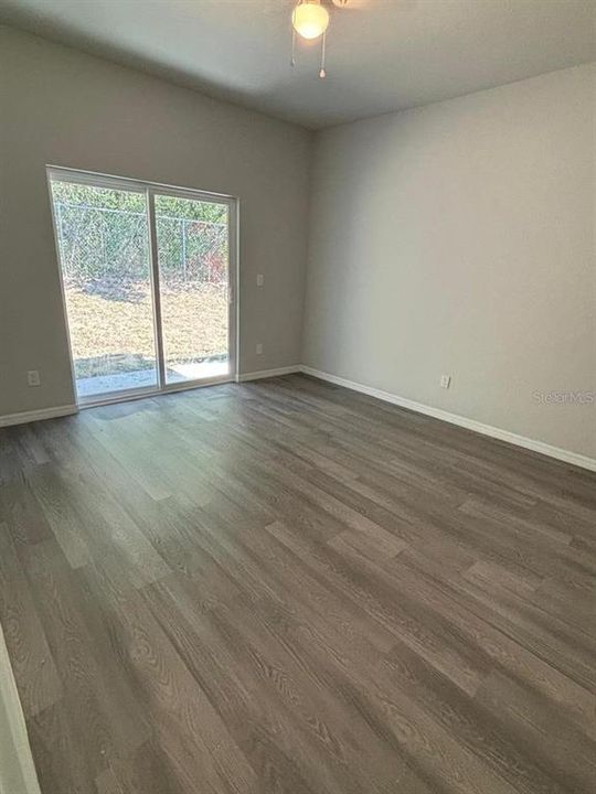 En Renta: $1,775 (3 camas, 2 baños, 1300 Pies cuadrados)